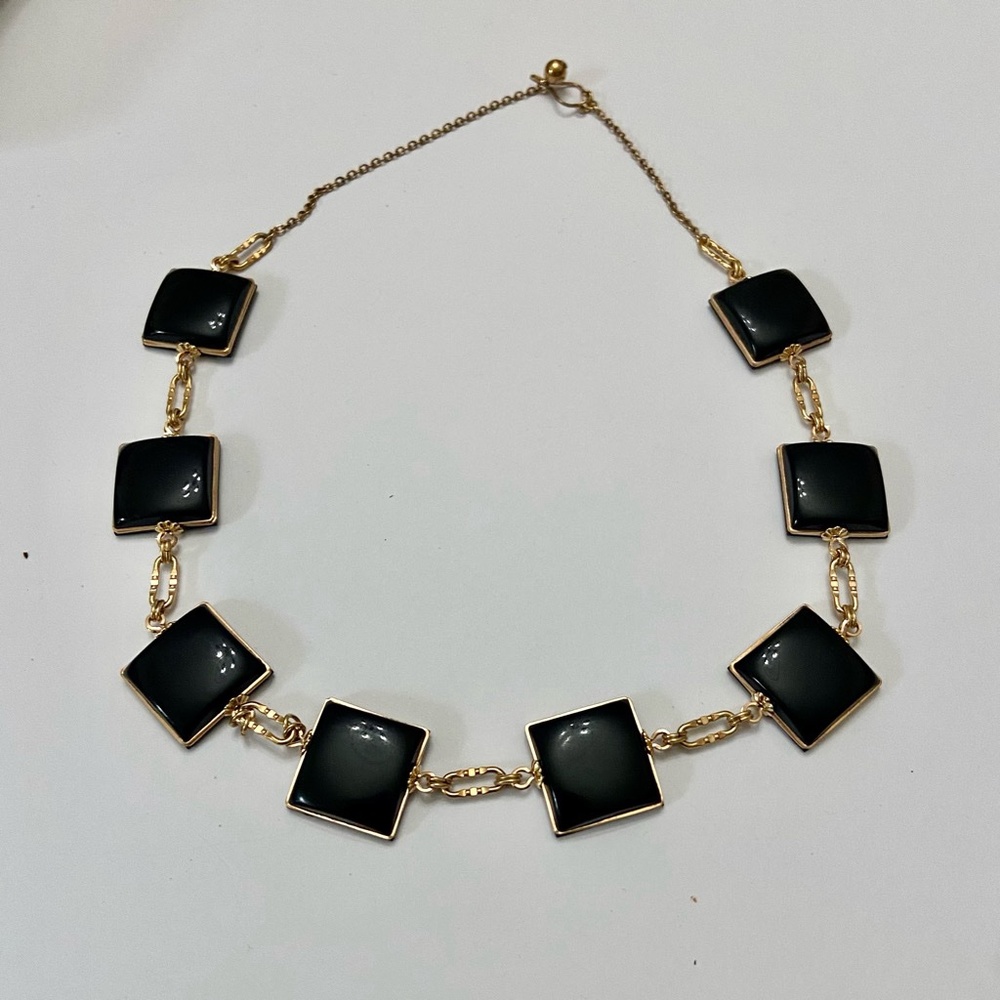 Vintage,  Gold and Black Thermoset Parure Set- Necklace, Bracelet and Earrings - Picture 6 of 15